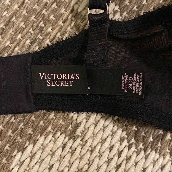 Victoria’s Secret push-up bra size 34DD - Picture 6 of 9